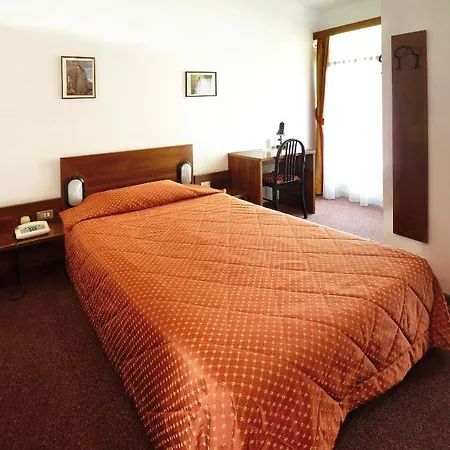 La Rotonda Hotel 3*